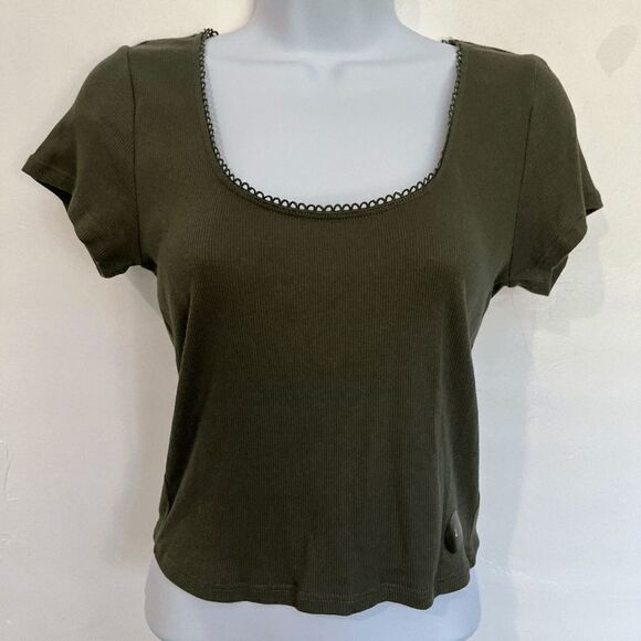 Bozollo Women’s Olive Green Picot Trim Tee Cropped Large New - Picture 1 of 5